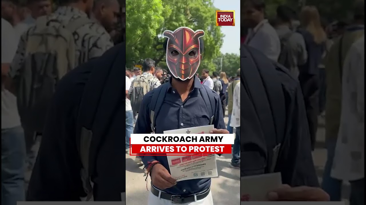 'Cockroach Army' Arrives at Jantar Mantar | CJP Protest Underway in Delhi #cockroachjanataparty