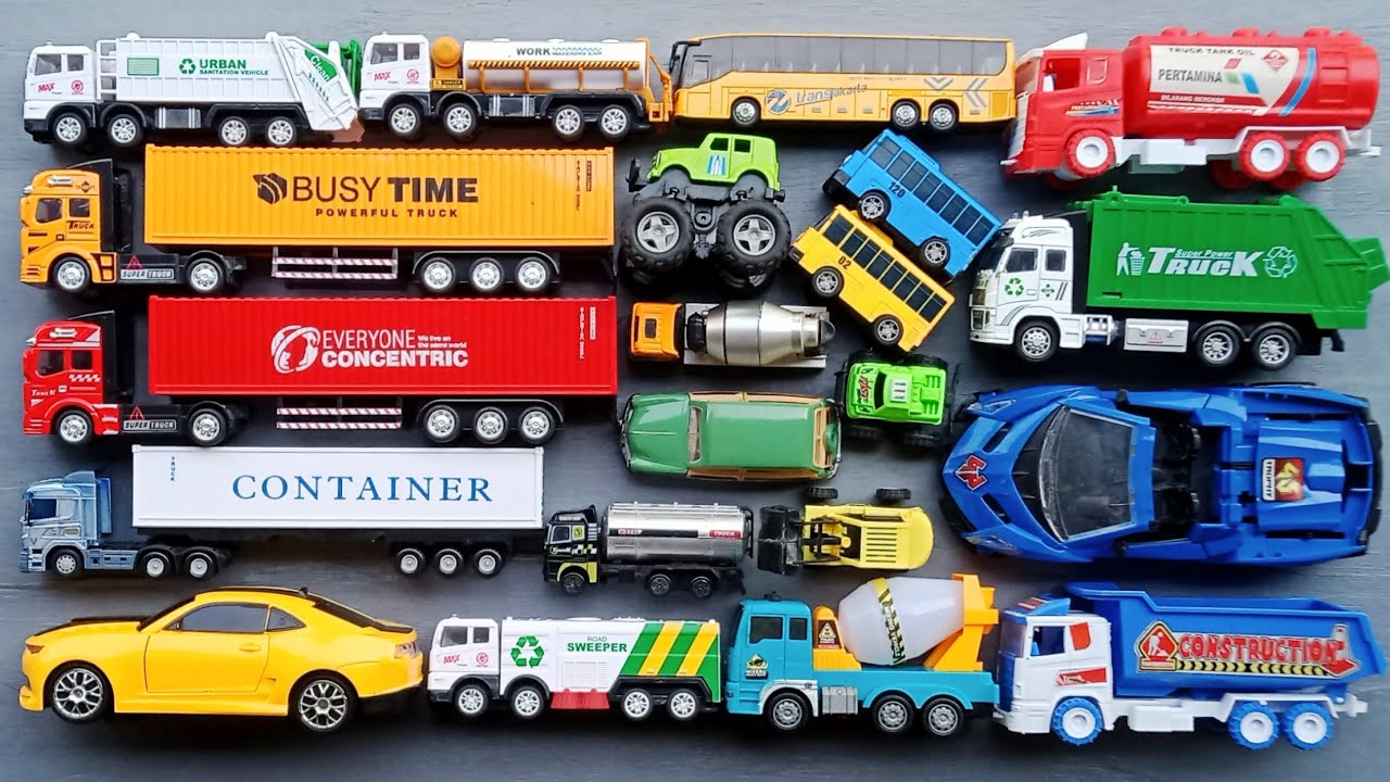 Truk pasir, truk tangki, truk kontainer, truk molen, mobil balap, comvactor, pemadam kebakaran.