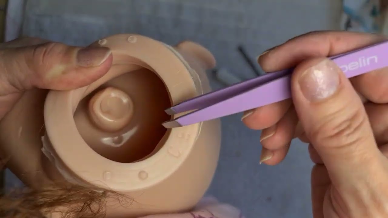 Rebornbabys Augen und Nasenlöcher öffnen Bausatz vorbereiten zum färben