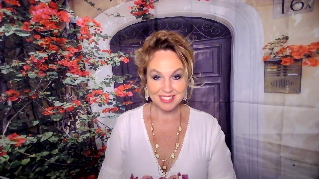 Leo: They lived a double life & it cost them a great deal. Path to redemption w/ a Queen