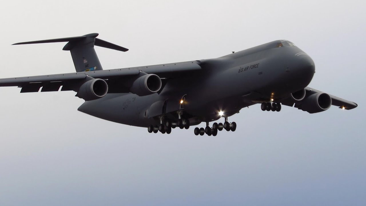 SUPER RARE!! US Air Force Lockheed C-5 Galaxy CLOSE UP Landing at Berlin Tegel Airport [Full HD]
