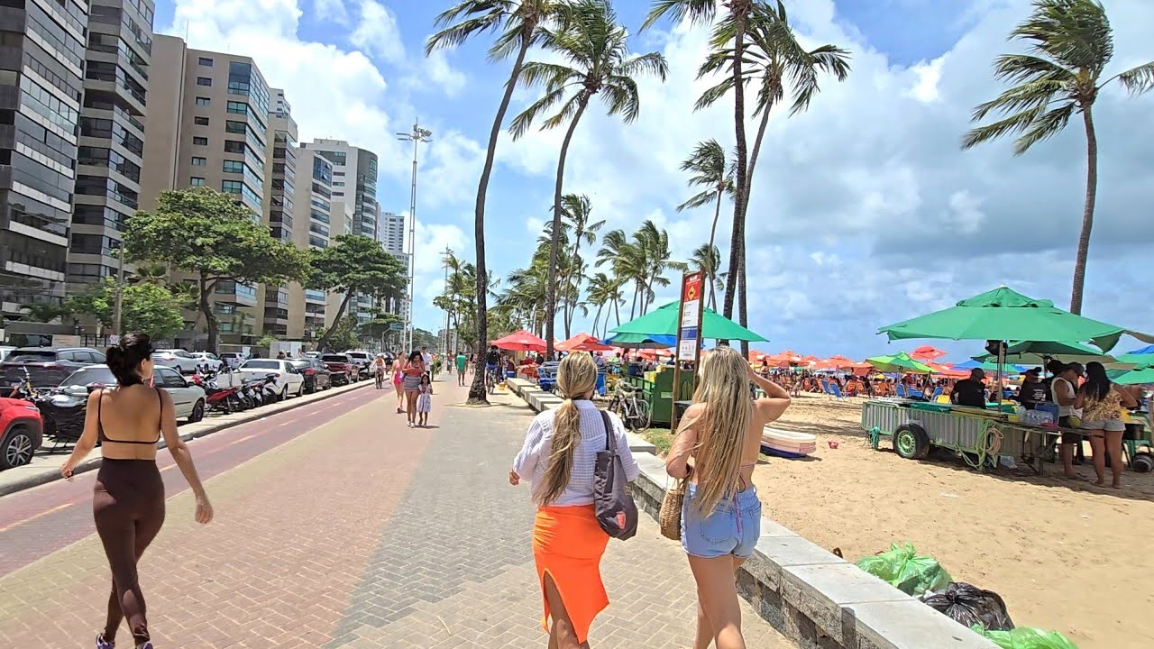 ORLA MARÍTIMA DE RECIFE FINAL DE SEMANA NA PRAIA 6 DE MARÇO 2025 PERNAMBUCO BRAZIL