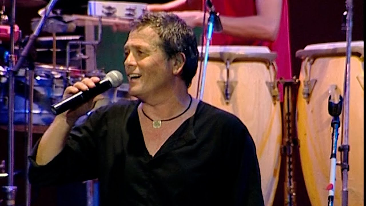 שלמה ארצי - לא עוזב את העיר בהופעה | קיסריה 2002