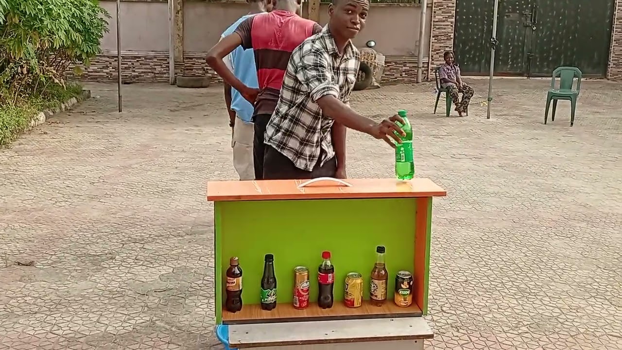 FACE BACK #duet #funny #football 