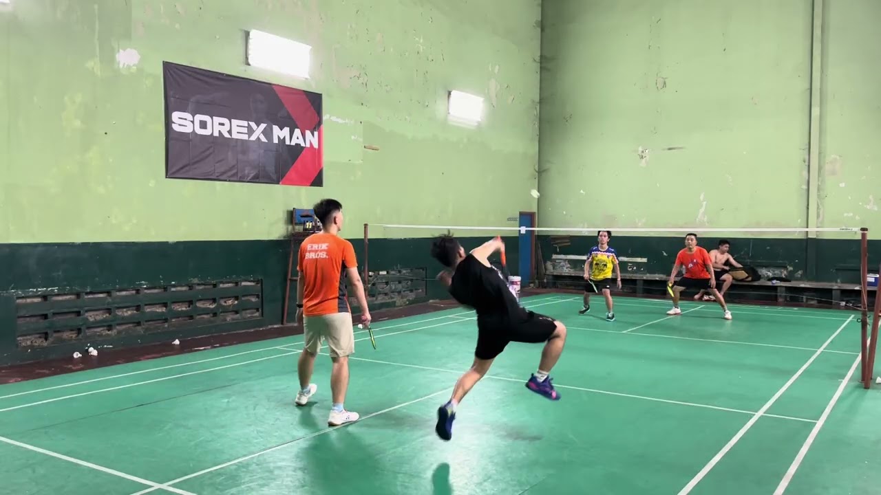 Franz / Aun vs Erik / Ricki - Badminton for hobby (Bros)