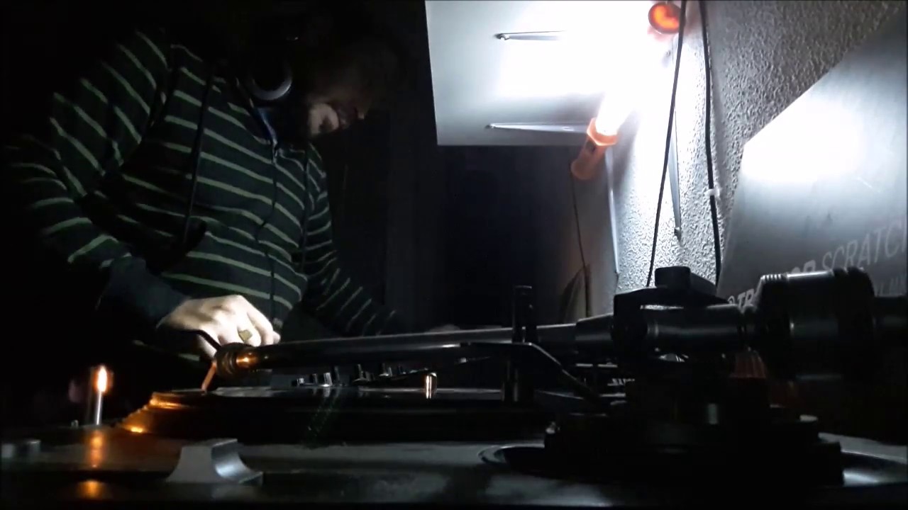 Dj Capa Techno 33