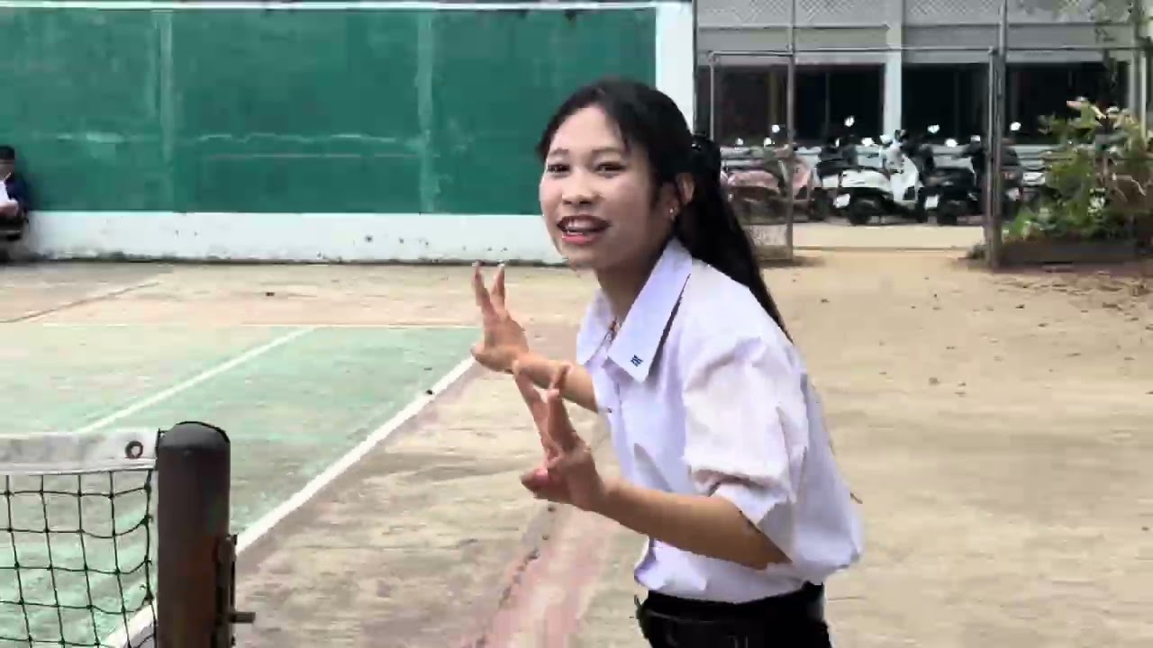 ส่งงานตีเทนนิส