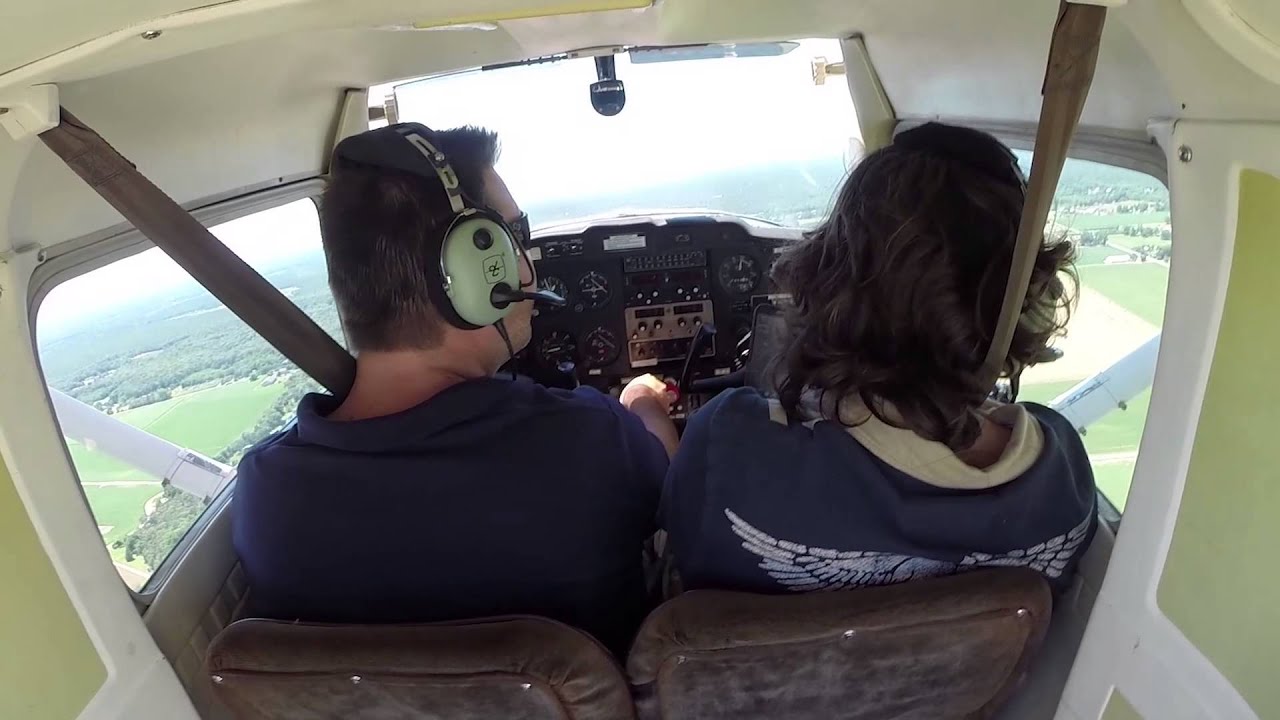 S-Turns, Steep Turns and low approaches in the Cessna C152