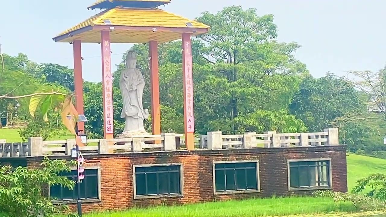Manelwaththa Temple at kalaniya