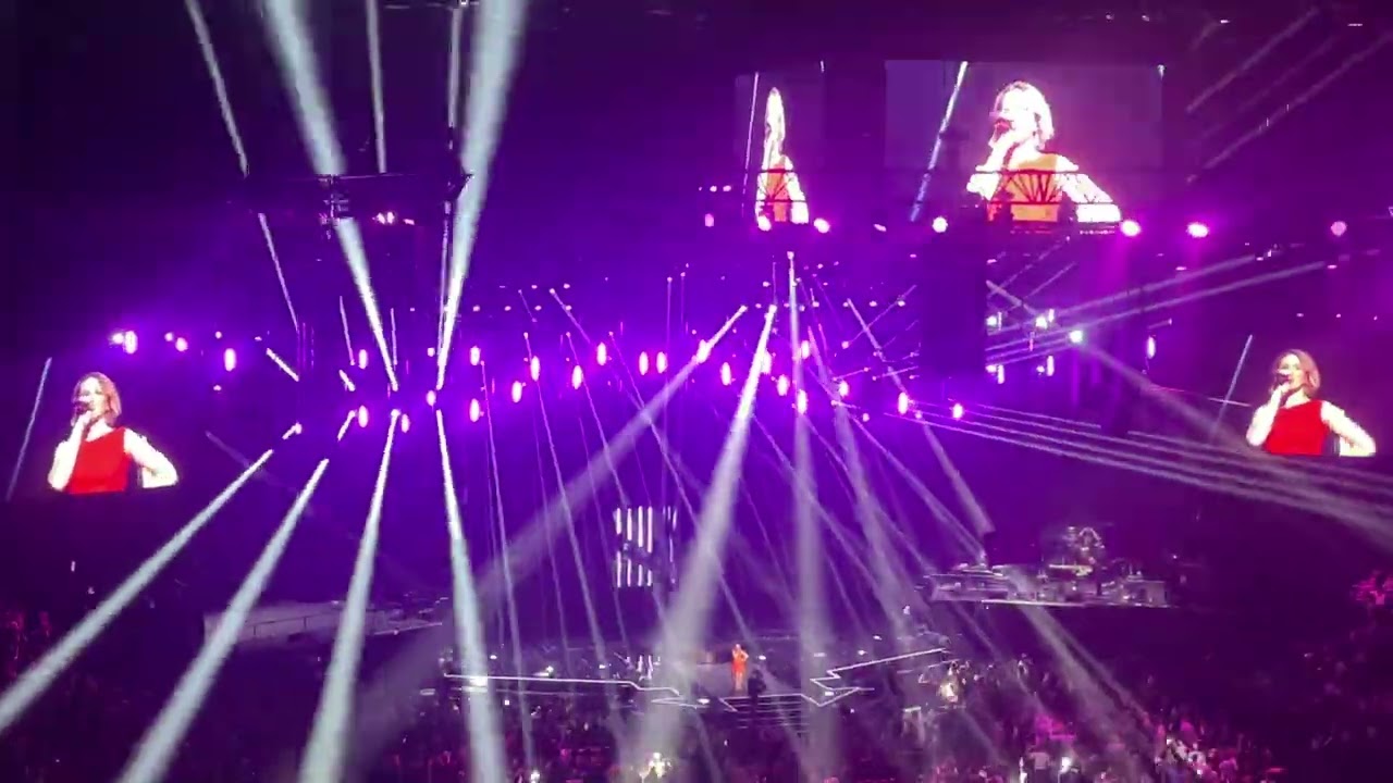 La ballade des enfoirés (Accor Arena, 18/01/2026, séance midi) Medley Lorie p2