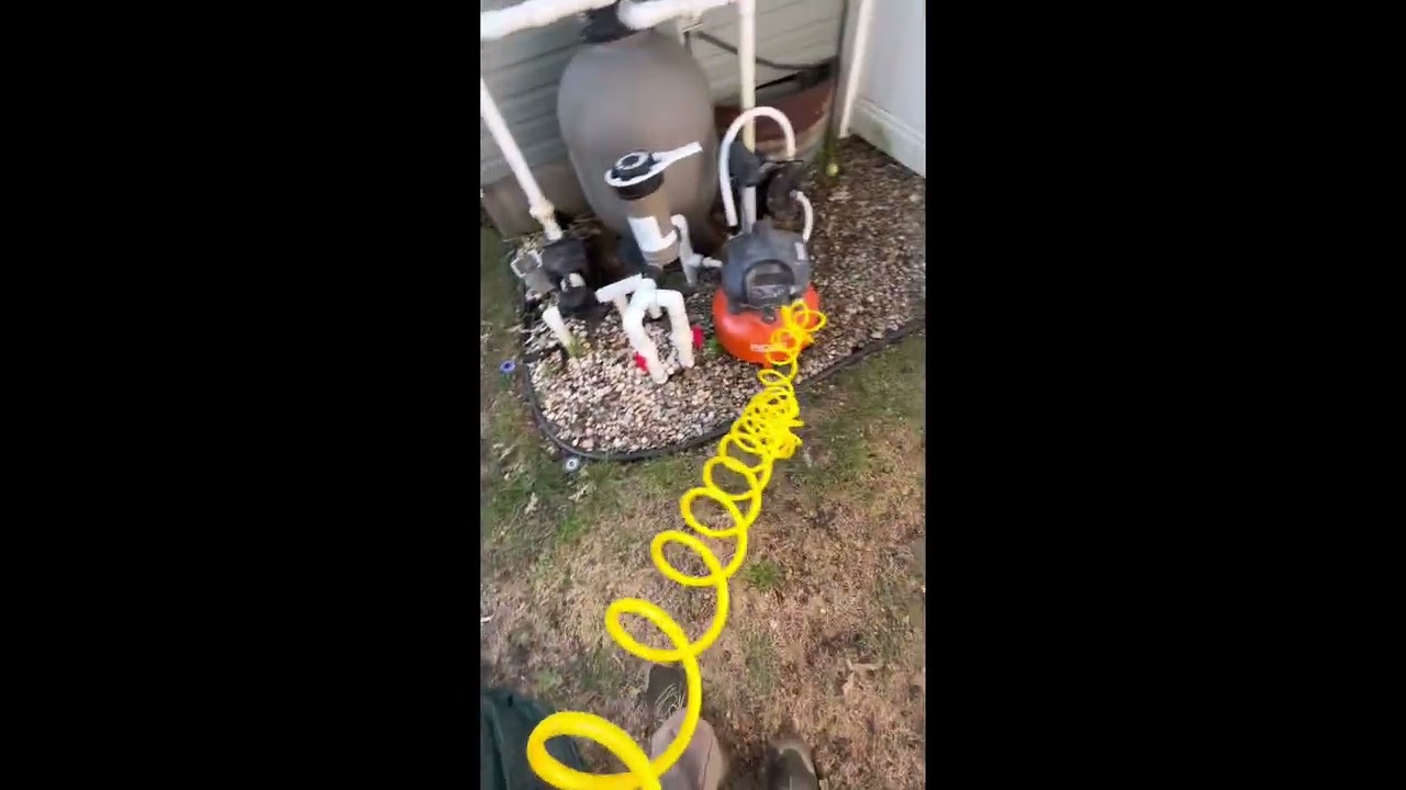 Pool closing using a compressor.. I know the audio isn’t good !!!!!