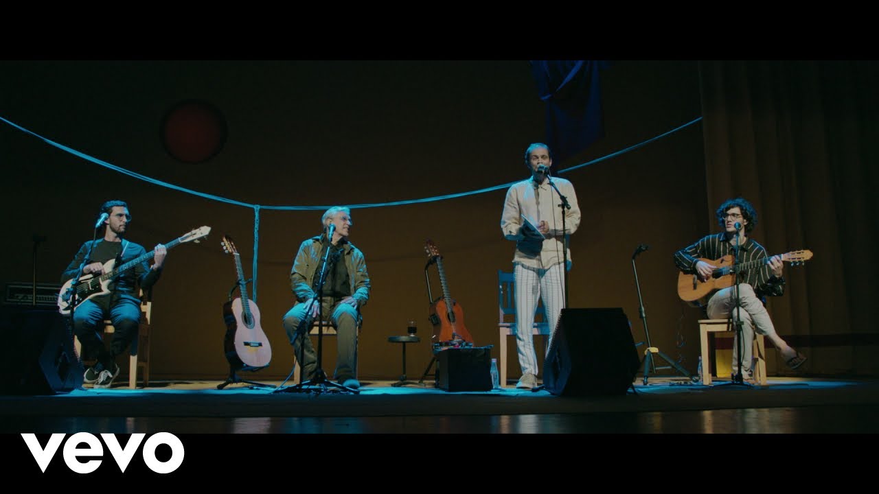 Caetano Veloso - How Beautiful Could A Being Be (Ao Vivo)