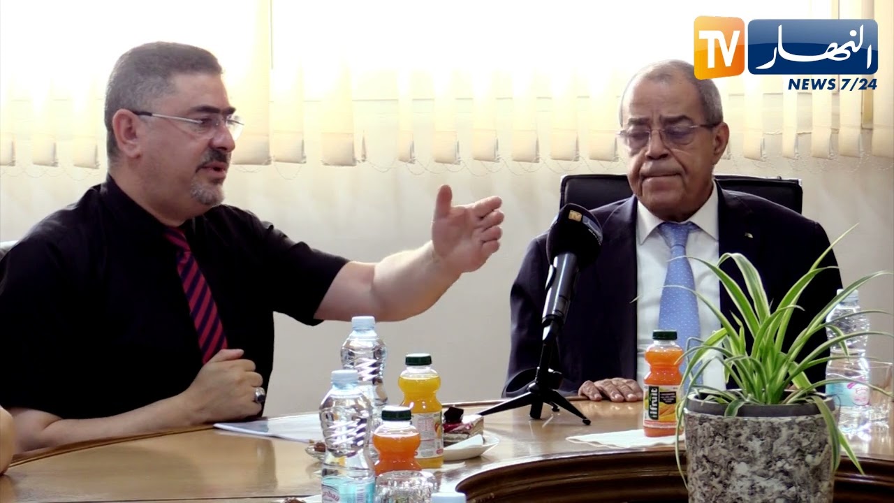 وزير الصناعة في زيارة لمجمع 