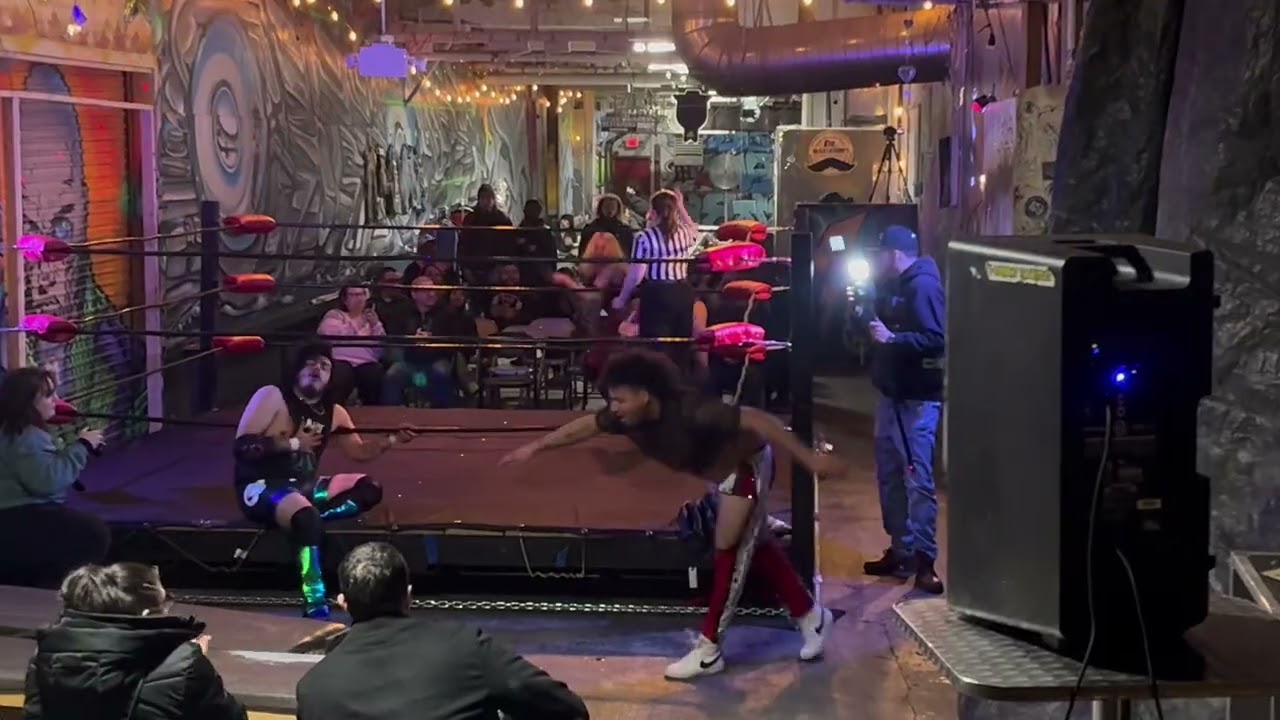 UCG- Dani Gee and Mateo Valentine vs Lucia Ludicrous and Somnograph 