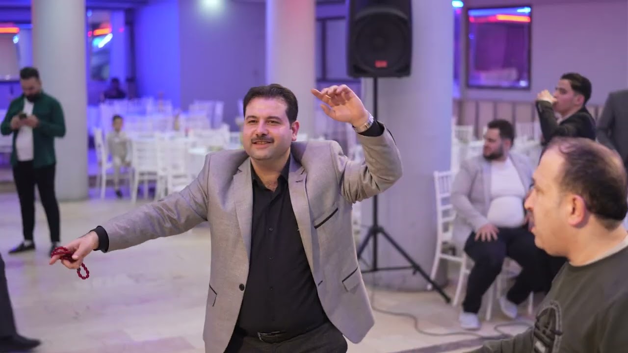 حفل زفاف العريس عبدالله ابن المرحوم محمد حجار —مع الفنان محمد لبابيدي / 1