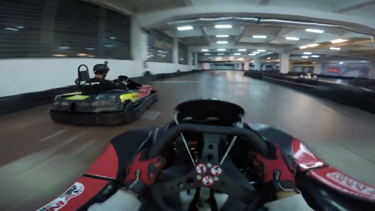 Duelo en Indoor Karting Montevideo