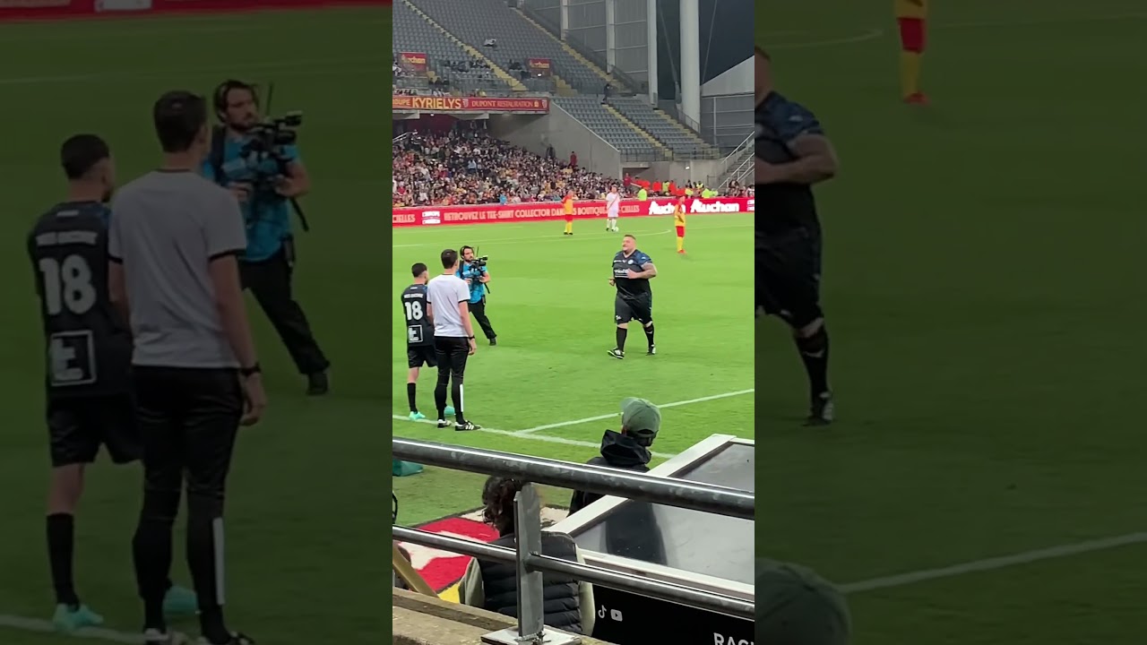 La prestation catastrophique de #NicoCapone au match des h&eacute;ros &agrave; #Bollaert 😅