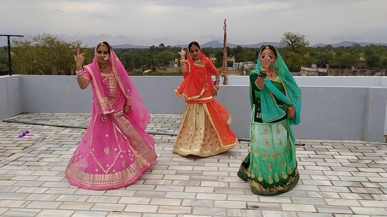 Gangaur Marwadi Dance - Ishardas Ji Baago Pere
