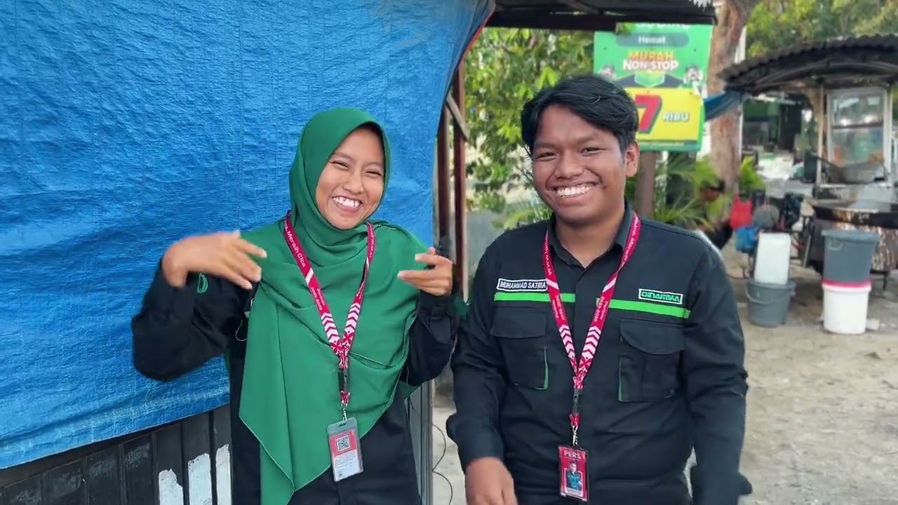 Dinamika  Happy Lezat Chicken Crispy Roll, Jajanan Kampus yang Menggoda dari Aroma dan Rasa