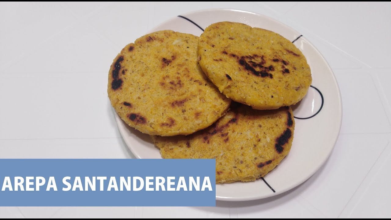 Arepa de Maíz Pelado / Arepa Santandereana