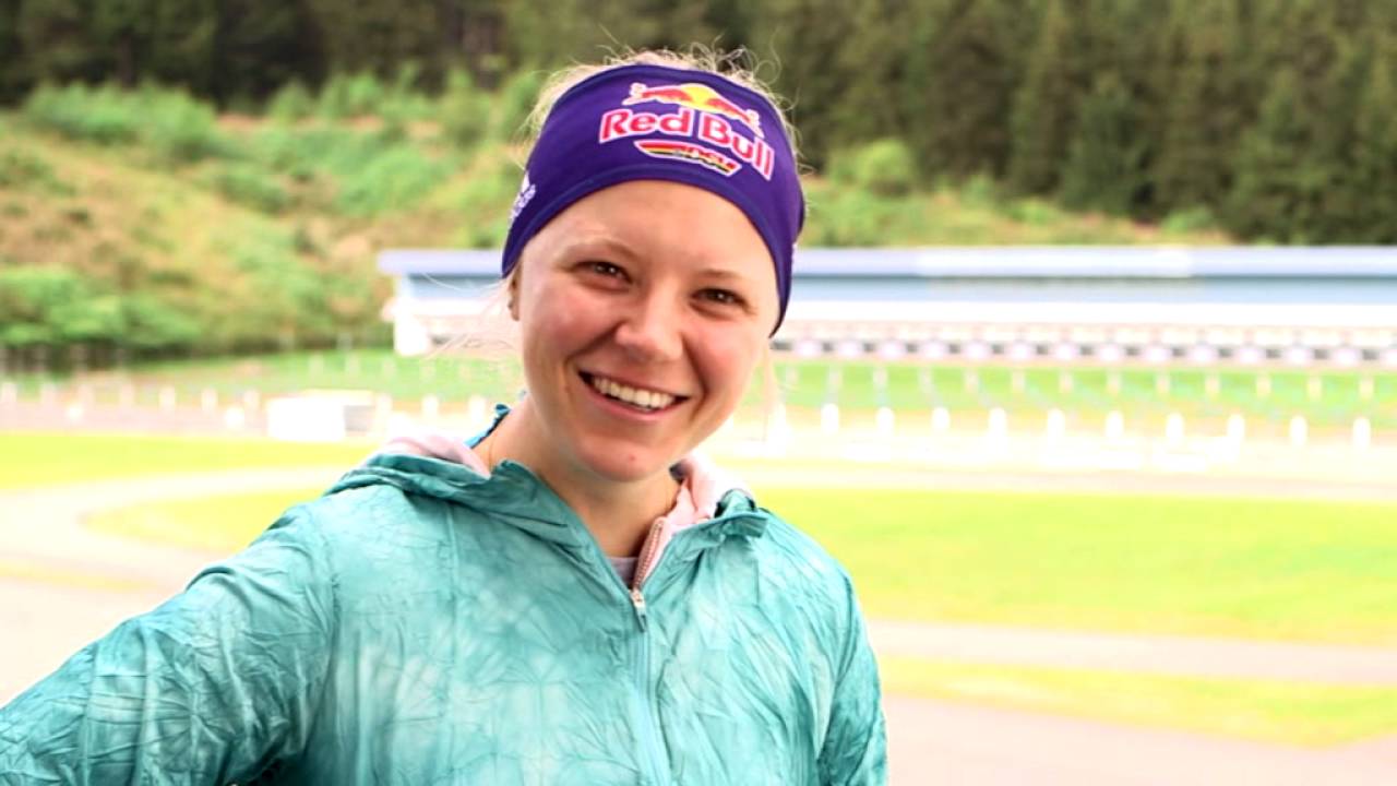 Biathlon-Star Miriam Gössner vor dem BMW Berlin-Marathon