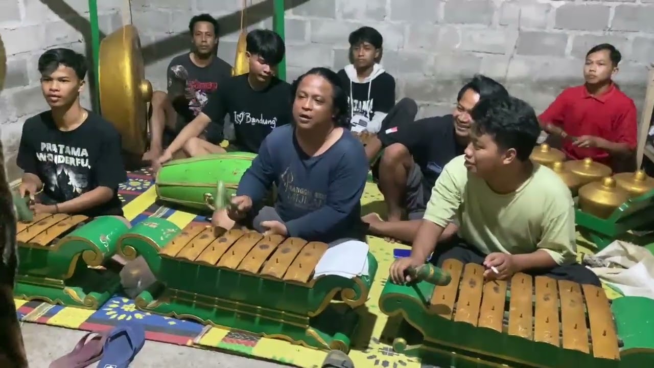 Latihan gamelan garap gending baru. #fypシ゚viral 