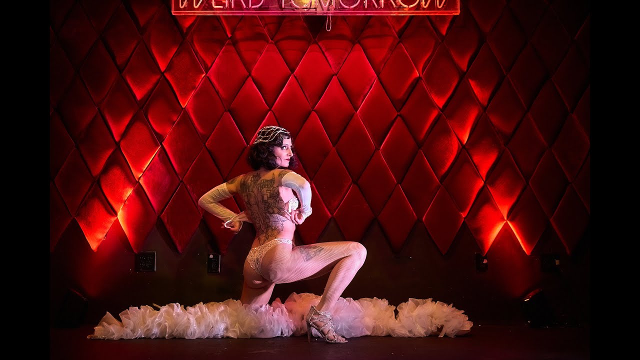 The Stella Luna - Tattooed Flapper - Dixie Biscuit