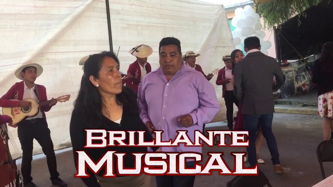 Brillante Musical de San Cristóbal Huichochitlán - Popurrí para bailar