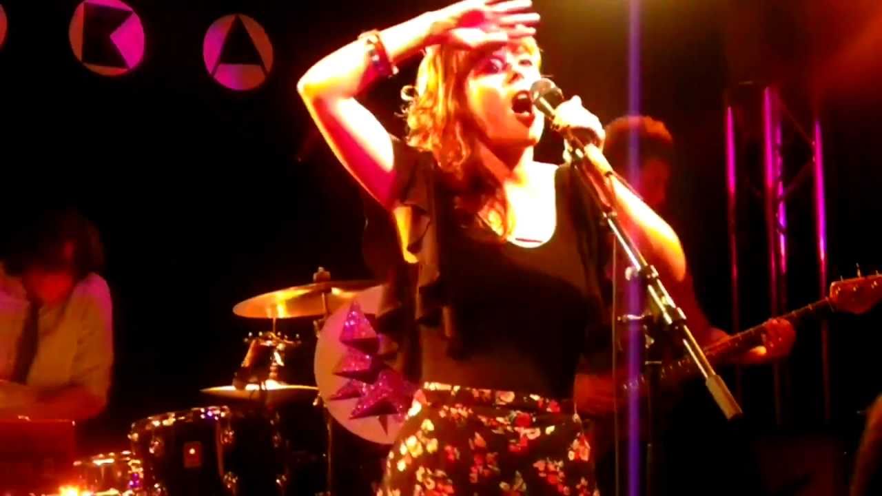 Lenka - Berlin 06.05.11 2/4 live Song 6-10 Trouble is a friend, Everythings okay