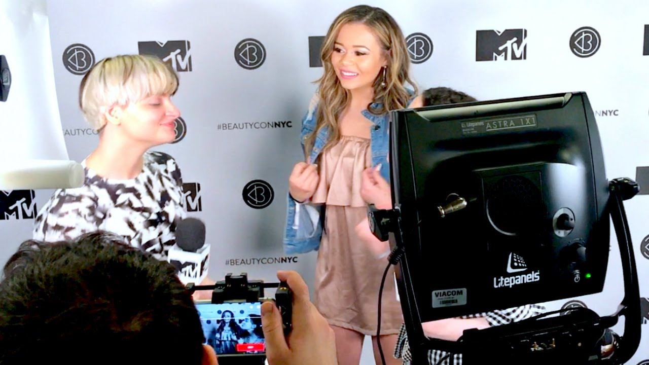 GETTING INTERVIEWED BY MTV AT BEAUTYCON NYC! | HeyItsSarai