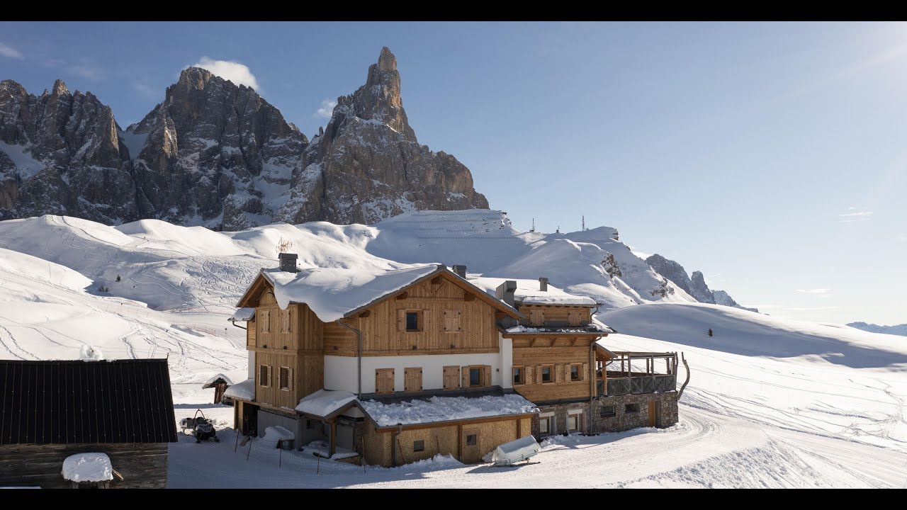 RIFUGIO CAPANNA CERVINO - Passo Rolle (TN)
