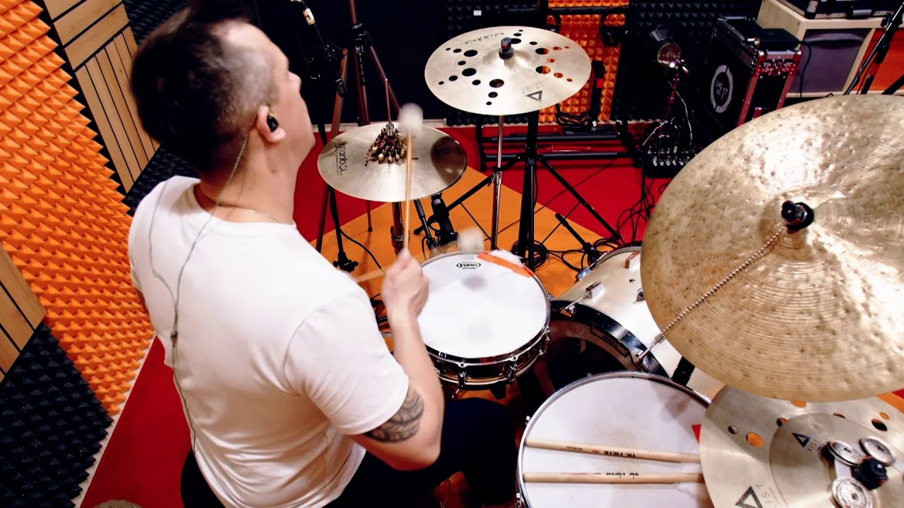 #2 Tomasz Mądzielewski - drum solo (mysteries lab)