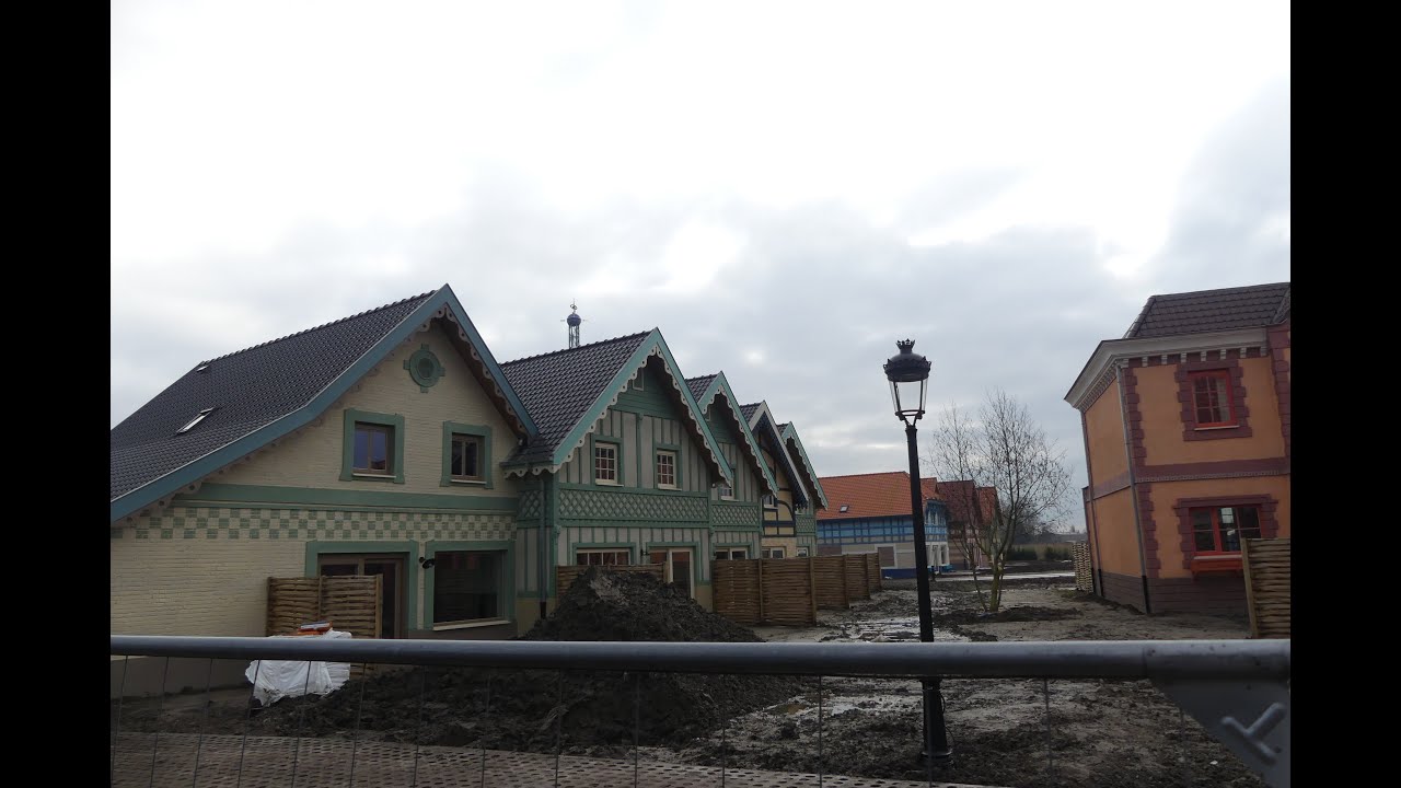 [Plopsaland De Panne] Bouwupdate Plopsaland Village 08/02/2025