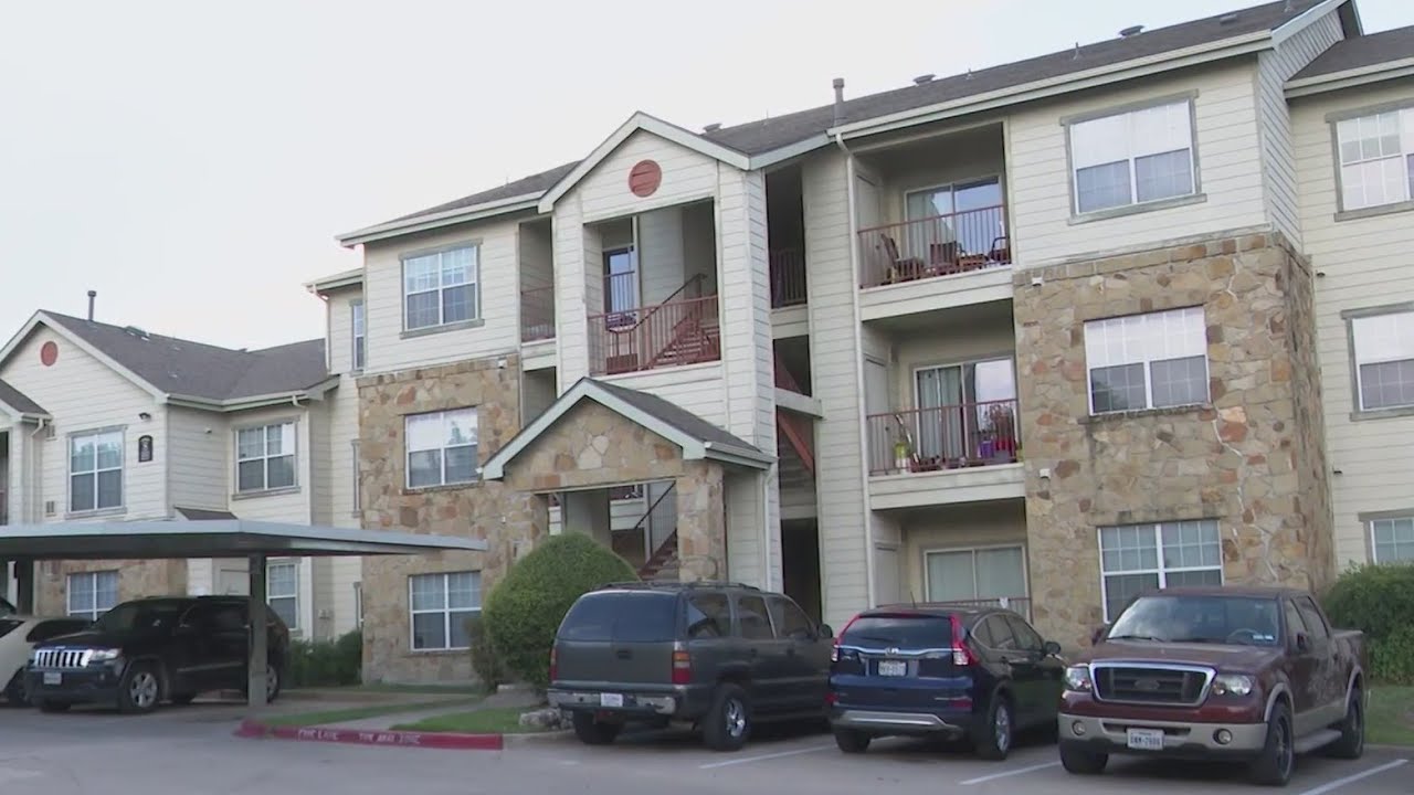 Austin Tenants Council is seeing up to 300 calls in one hour as eviction protections start unravelin