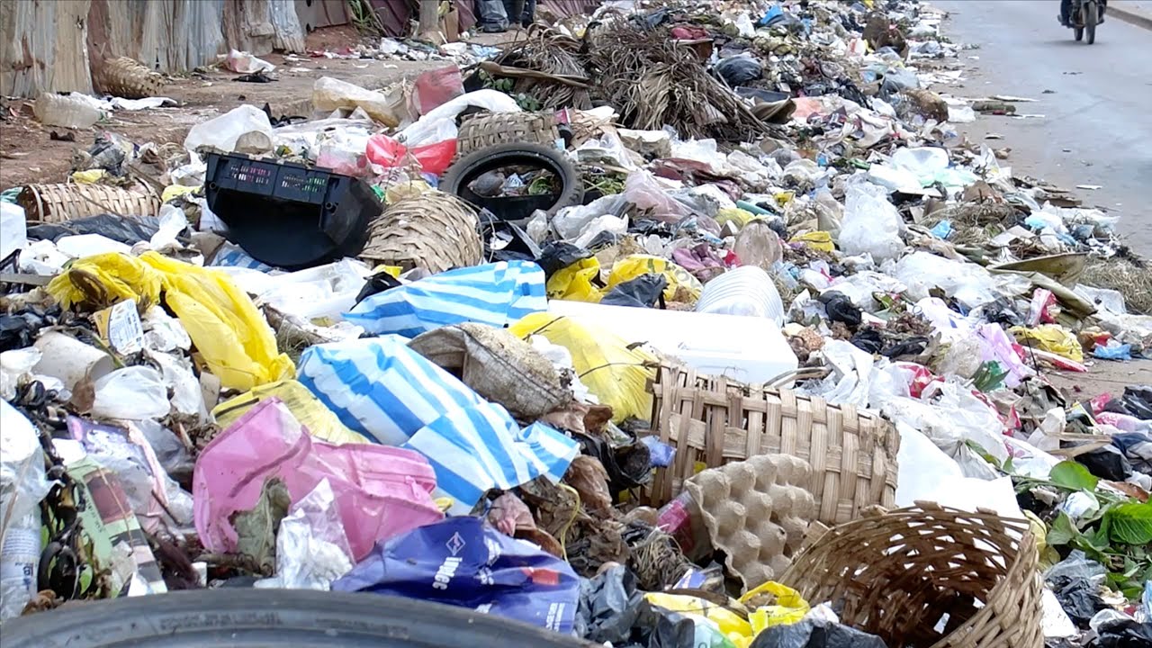 YAOUNDÉ : LA MENACE DE PRISON NE SUFFIT PAS À NETTOYER LA VILLE