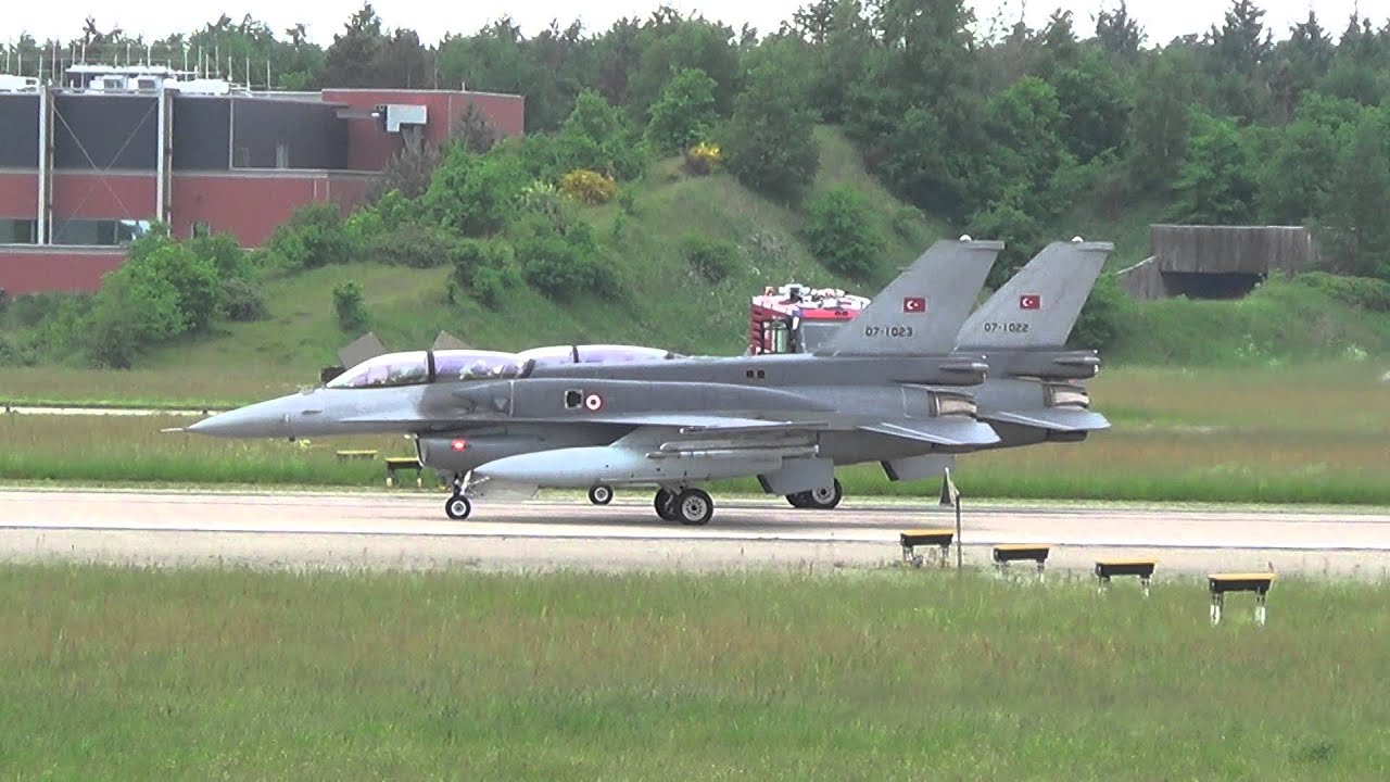 5 F-16 bei ihrer Abreise aus Wittmund