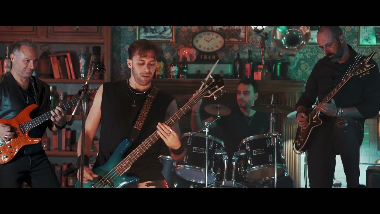Menervah - Destiny (Official Music Video)