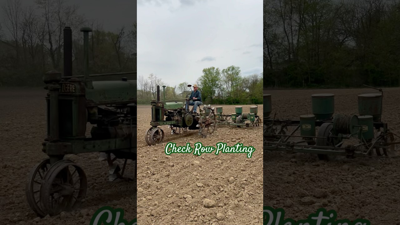 Check Row Planting #johndeere #planter #antique #tractor #bigtractorpower #shorts