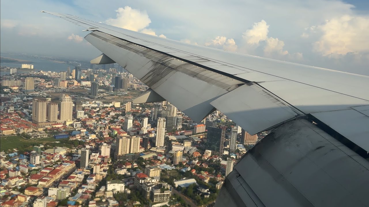 [4K] យន្តហោះEmirates, B777, EK348, Full Landing View at Phnom Penh Airport, Cambodia, 2025