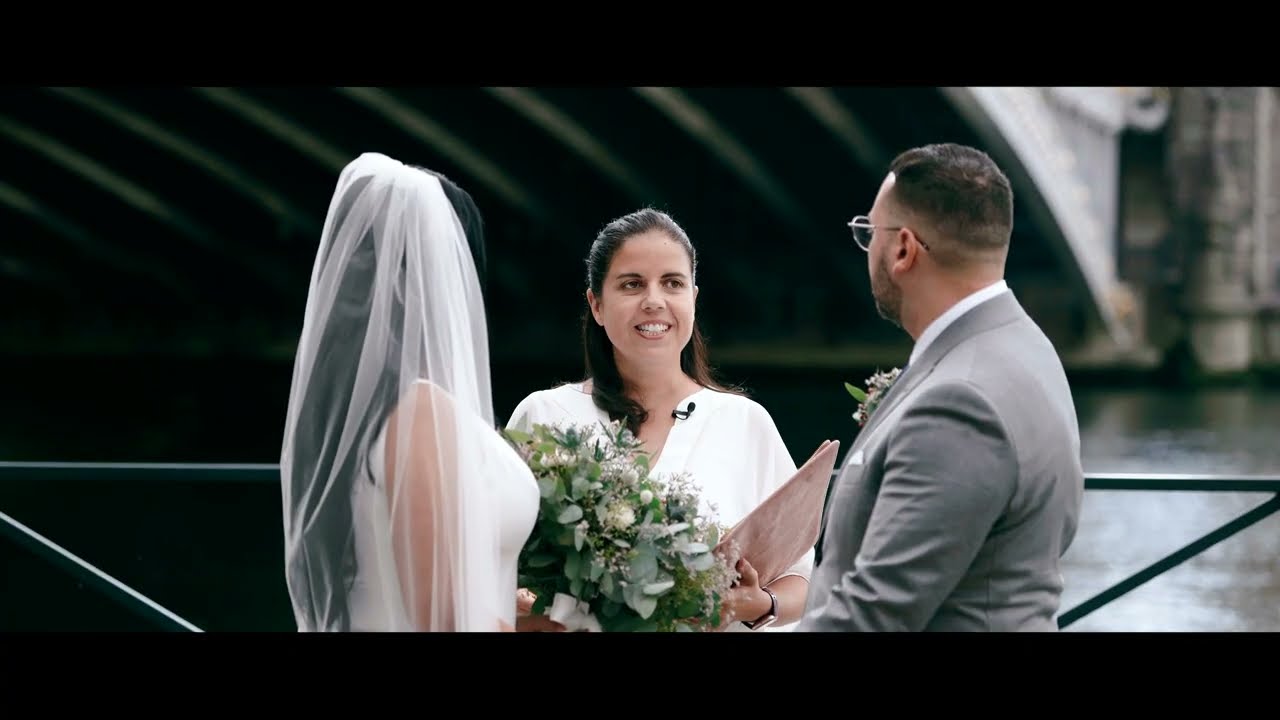Jose & Melissa - Elopement in Paris at Sunrise | Wedding Ceremony on Alexandre III Bridge