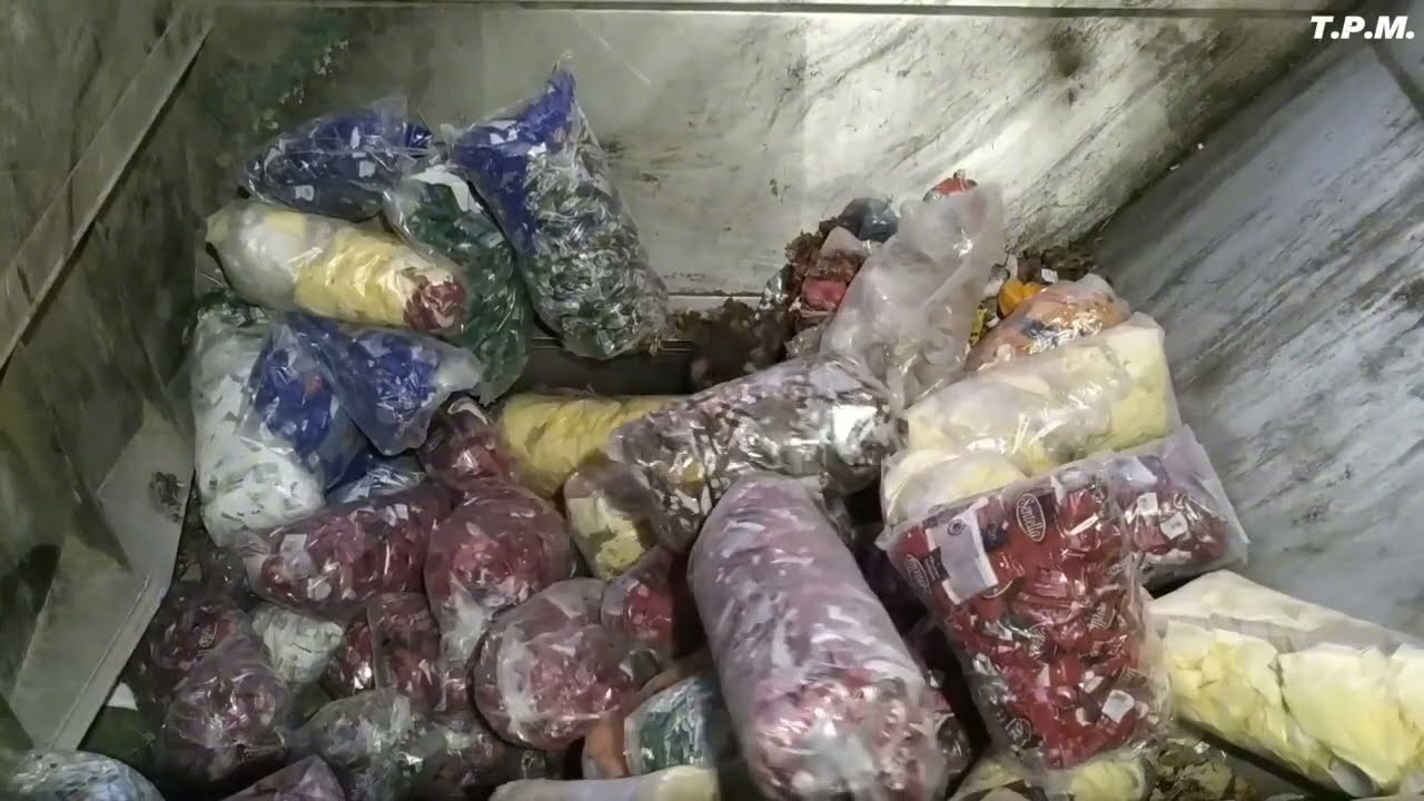 Trash transfer station  pressing mixed waste 35 - 135 bar.  Manual control  Original sound only 🔉🎧