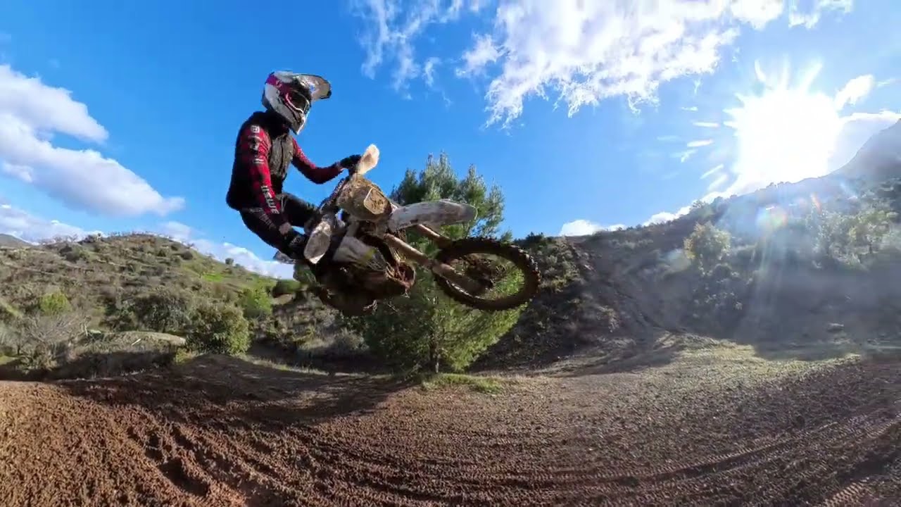 Stup runt crossbanan men svenska enduro landslaget slår på ändå!!!