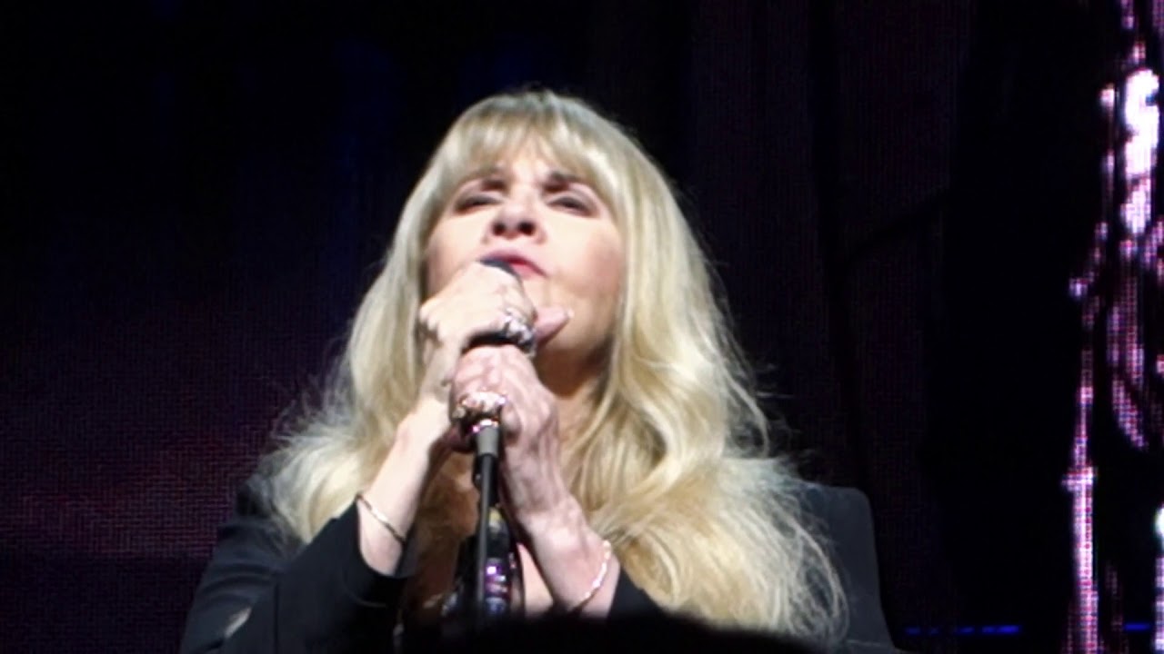18. Stevie Nicks - Landslide (08.11.2017)