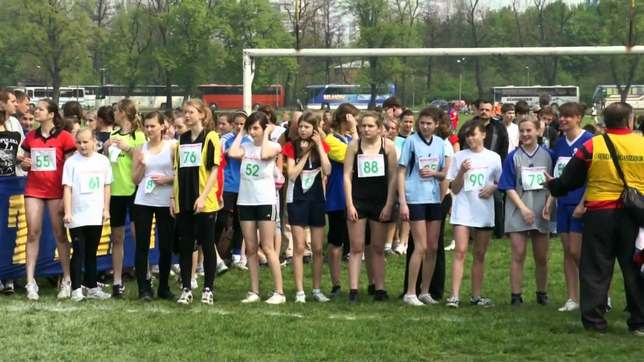 MGMS sztafetowe biegi przełajowe dziewcząt 10 X 800 m