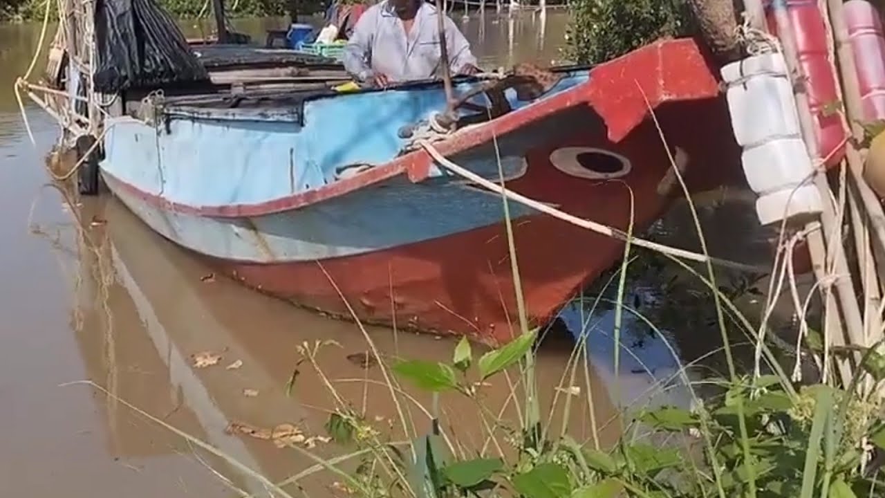 Bán ghe cào dép giay tờ đầy đủ máy komitsu số dầu giá 60 tr lh 0848284896