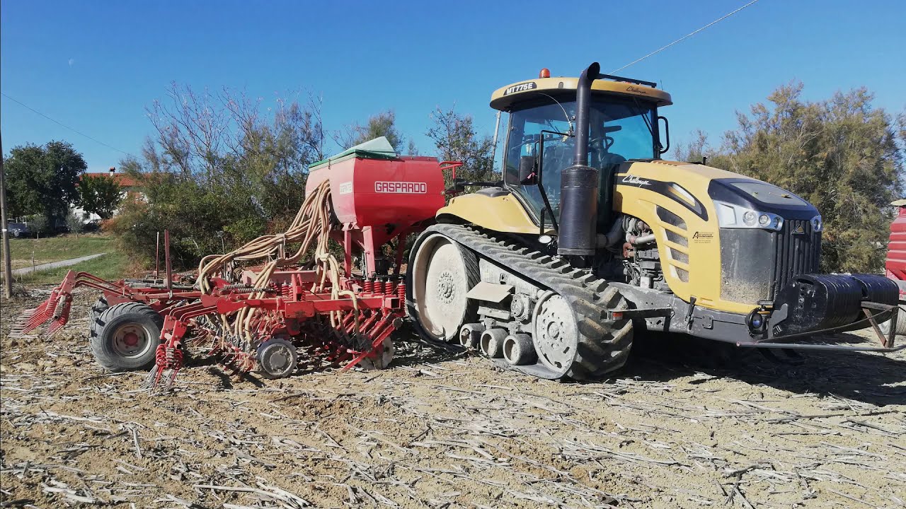 Semina diretta frumento duro F.lli Suigi con Challenger MT775E e Gaspardo Gigante 600 (1080 HD)