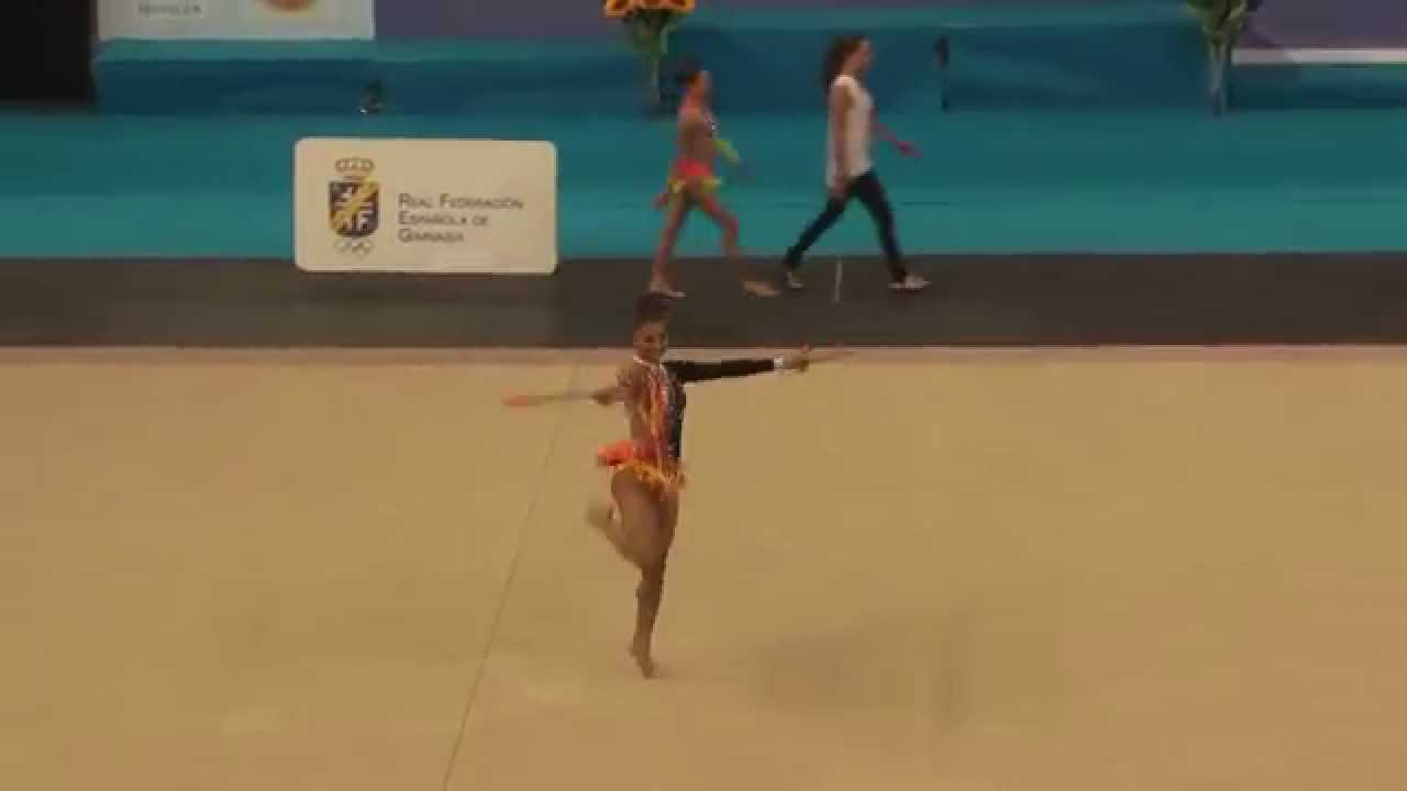 Natalia Garcia, con mazas. Cto. de España de Gimnasia Ritmica Granada 2014