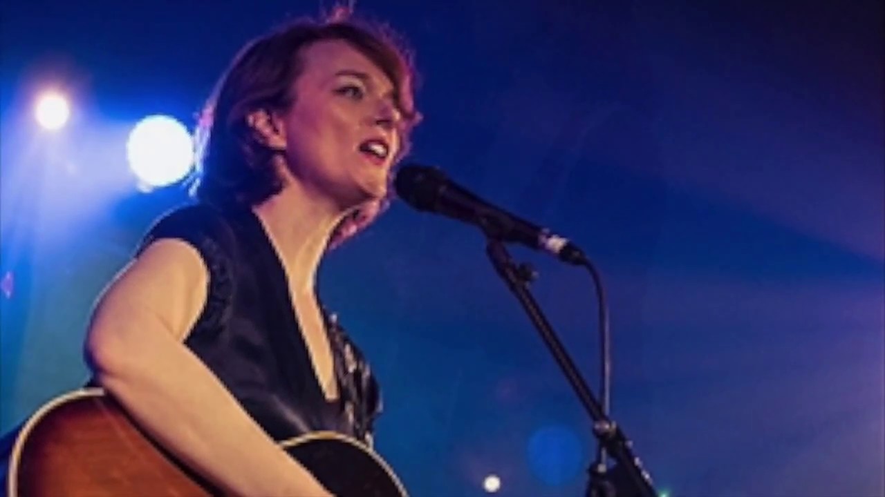 Laura Cantrell - Trains and Boats and Planes