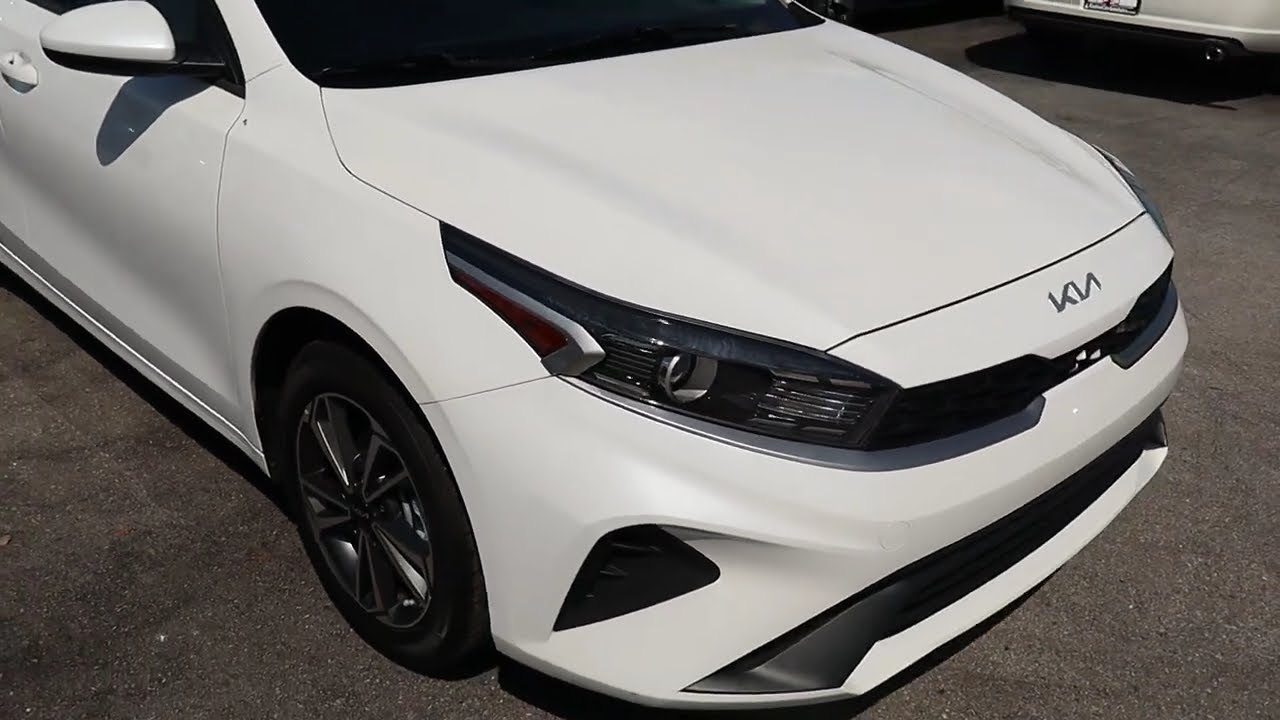 2023 KIA FORTE LXS
