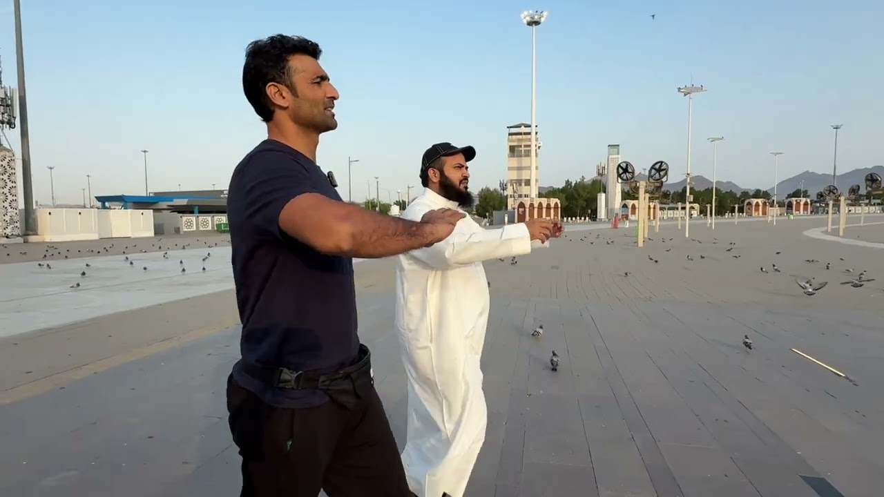 Makkah Tour with Famous Pakistani Cricketer Sohail Khan